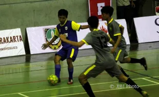 KOMPETISI FUTSAL SOLO : SMA Batik 1 Kalahkan SMKN 2