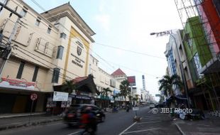 INFRASTRUKTUR SOLO : Dilanjutkan, Penataan Koridor Gatsu Fokus di Badan Jalan