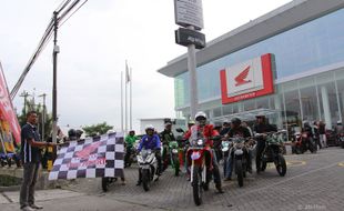 ASTRA HONDA MOTOR : Komunitas Motor Sport Lintas Merek Sambut CRF250RALLY