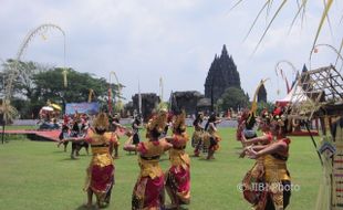 HARI RAYA NYEPI : Doa, Gunungan, Tarian, dan Ogoh-Ogoh di Tawur Agung Kesanga Nasional