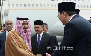 Heboh! Foto Ahok Salami Raja Salman Beredar di Instagram