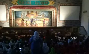 KESENIAN SEMARANG :  Siswa TK Nilai Wayang Orang Lebih Bagus ketimbang Sinetron