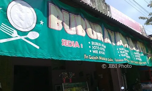 KULINER SOLO : Aneka Kuliner di Sepanjang Jl. Gajah Mada Solo Menggugah Selera