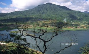 Bule Bikin Video Menari Telanjang di Gunung Batur Bali, Ini Motifnya