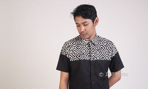 FASHION BATIK : Tampil Stylish dengan Batik Monokrom