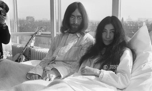 Istri John Lennon Minta Nama Minuman John Lemon Diganti