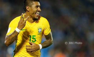 TRANSFER PEMAIN : Barcelona Resmi Gaet Paulinho