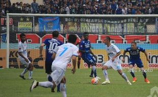 Gojek Traveloka Liga 1 Nama Resminya, Persib Vs Arema Laga Pembuka