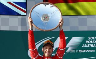 FORMULA ONE 2017 : Ferrari Sodori Kontrak 3 Tahun ke Vettel