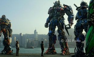 Michael Bay Sebut Masih Ada 14 Film Transformers