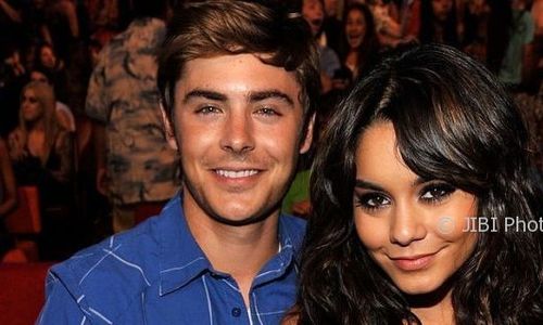 Pernah Pacaran, Vanessa Hudgens Putus Komunikasi dengan Zac Efron