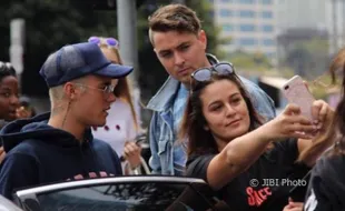 Ogah Diajak Selfie, Justin Bieber Maki-Maki Fans