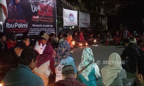 FOTO PABRIK SEMEN KENDENG : Begini Sakralnya Aksi Doa Bersama untuk Patmi