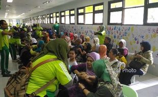 500 Orang Cuci Tangan Serentak di RSUD dr. Soedono Madiun