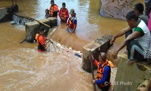 KECELAKAAN AIR JEPARA : Ikut Ayah Cuci Daging, Bocah 5 Tahun Hilang di Sungai