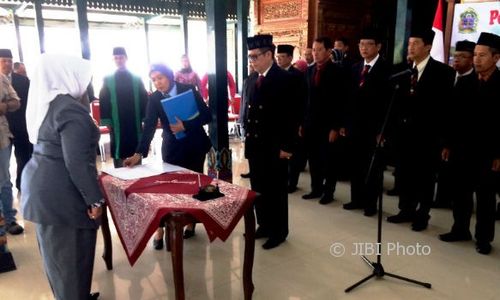 Sulitnya Menerapkan Sistem Nontunai untuk Keuangan Pemkab Gunungkidul