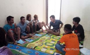 Kesadaran Pecandu Narkoba untuk Rehabilitasi Masih Rendah