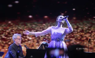 KONSER DI JOGJA : Satu Kata dari David Foster, Amazing!