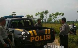 KECELAKAAN KLATEN : Mobil Patroli Disopiri Kapolsek Jogonalan Tertabrak KA