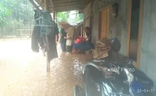 BANJIR WONOGIRI : Sungai Meluap Banjiri Rumah Warga Purwantoro