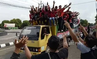 KOMPETISI LIGA 2 : Dukung Persis Lawan Sragen United, Pasoepati Disambut Laskar Sukowati