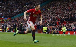 Bukan Ibra, Pemain Terbaik MU Adalah Herrera