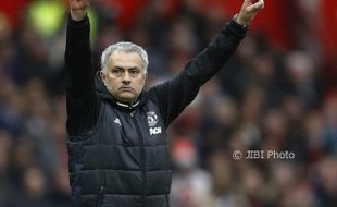 PIALA SUPER EROPA : Madrid Vs MU: Misi Mourinho Cicipi Gelar