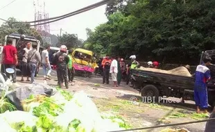 Kecelakaan Maut di Jalur Puncak Sebabkan Kemacetan 11 Km