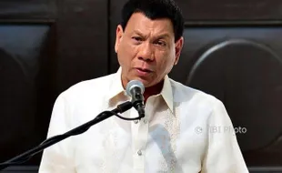 Tuding Polisi Filipina Korup, Duterte Ambil Alih Pimpinan Perang Narkoba