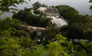 Letusan Gunung Muria Sangat Kuat, Membentuk Kawah di Puncaknya