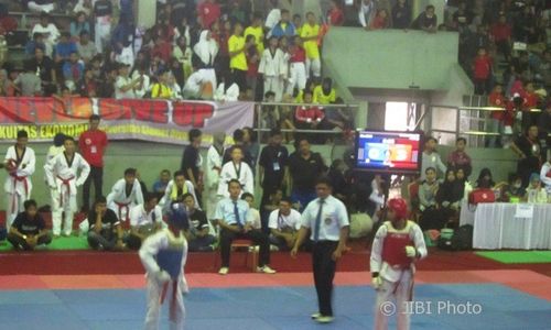 KEJUARAAN TAEKWONDO : Taekwondoin Solo Berjaya di Unisri Open 2017