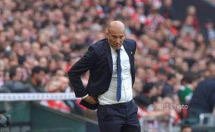 Mau Latih Real Madrid Seumur Hidup, Zidane?