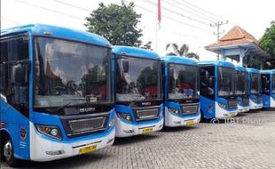 TRANSPORTASI SEMARANG : 8 BRT Nganggur, Bus Koridor II Diminta Diganti