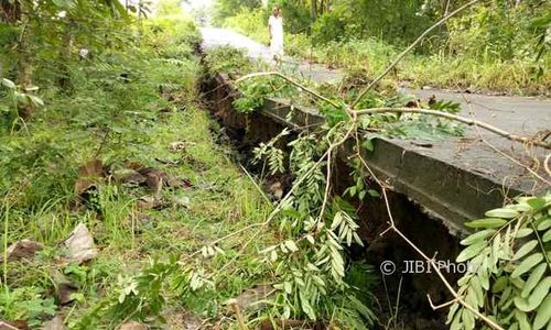 INFRASTRUKTUR SRAGEN : Jalan Lingkar Sangiran Ambles Diperbaiki dengan Dana Tak Terduga