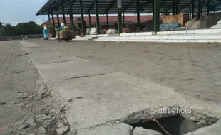 PASAR TRADISIONAL BANTUL : Sepekan Diresmikan, Kerusakan Infrastruktur Bertambah