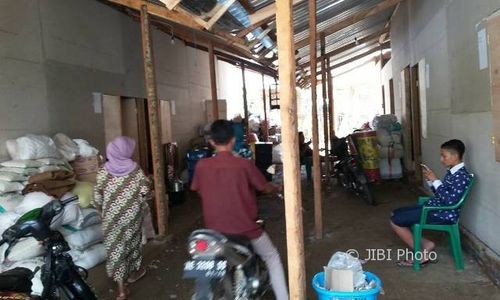 LONGSOR PONOROGO : Pengungsi Merasa Nyaman Tinggal di Rumah Relokasi Sementara