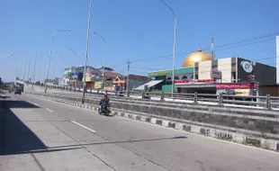 Geger Pria Pamer Alat Kelamin di Bawah Flyover Palur Karanganyar