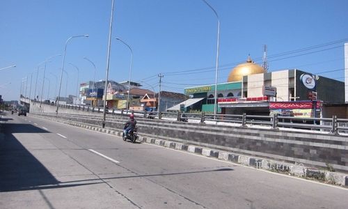 Uniknya Palur: Ada di Karanganyar dan Sukoharjo, Letaknya Berhadapan