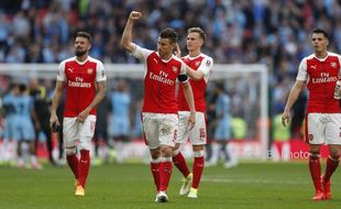 PIALA FA : Jelang Final, Arsenal Krisis Bek Sentral