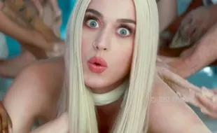 Video Klip Terbaru Katy Perry Bikin Nafsu Makan Hilang