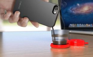 Casing Smartphone Ini Bisa Dipakai Membuat Kopi