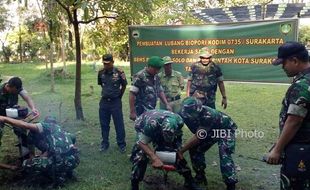 Kodim Solo Bikin 20 Biopori di Kompleks Stadion Manahan