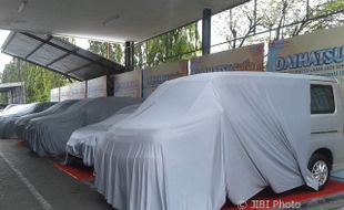 MOBIL DAIHATSU : 8 Unit Mobil Rekondisi Diserahkan kepada Pelanggan Jateng