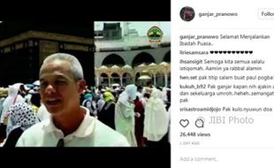 GUBERNUR JATENG : Ganjar Umrah, Netizen Malah Tanya Pogba