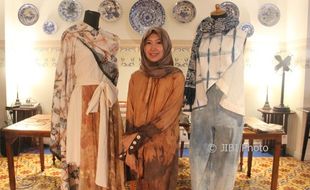 KISAH SUKSES : Kombinasi Batik dan Shibori, Rini Kembangkan Fashion Ramah Lingkungan