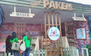 PAMERAN POTENSI DAERAH : Pakem Tawarkan Tema Back to Nature