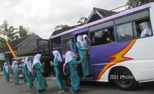 Banyak Siswa dari Luar Kota, Pemkot Jogja Belum Berencana Beli Bus Sekolah