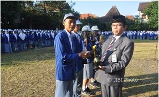 PENDIDIKAN SOLO : 5 Hari Sekolah, Pengelola SMA Tunggu Pembahasan Orang Tua