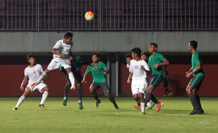 TIMNAS INDONESIA : U-16 Didera Badai Cedera