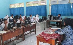 UJIAN NASIONAL 2017 : 26 Siswa Tak Ikut UNBK, Mayoritas Karena Bekerja